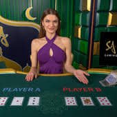 Dealer profesional kasi77 Live Casino memandu sesi Baccarat dan Blackjack dengan streaming video berkualitas tinggi